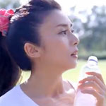 CM「MIZUNO ミズノ（柴咲コウ）」の曲「Happy Brand New Days ／ galaco（ギャラ子）」